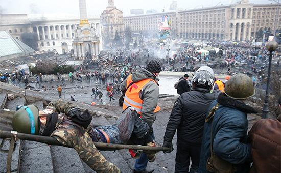 Пострадавший в ходе беспорядков на площади Независимости в Киеве. 20 февраля 2014 года


