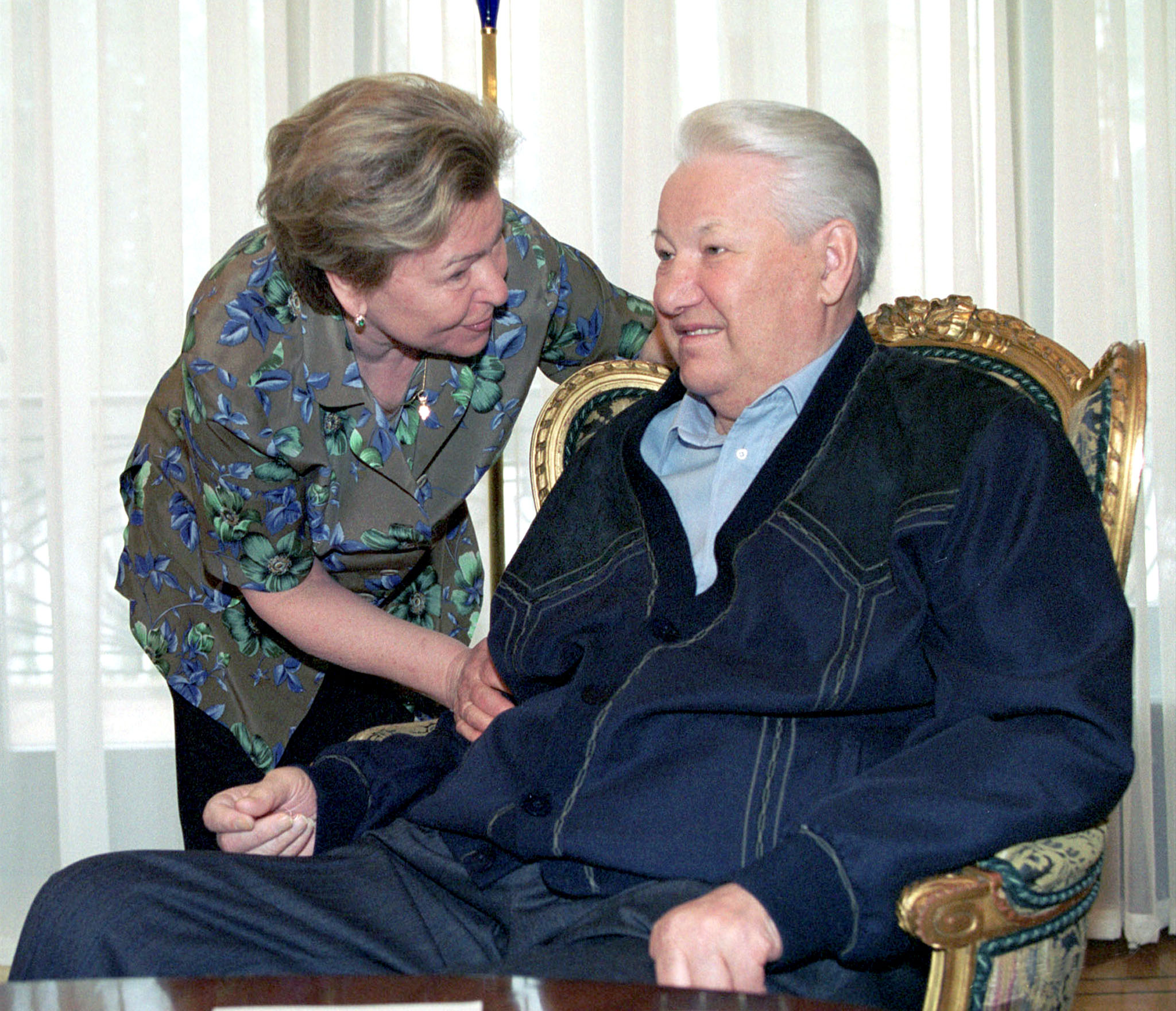 Первый президент РФ Борис Ельцин после выписки из ЦКБ находится на государственной даче в Подмосковье