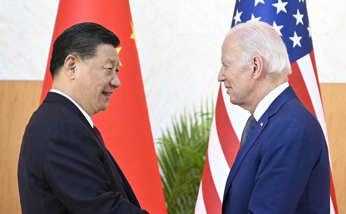 Си Цзиньпин назвал Байдену красную линию в отношениях Китая и США"/>













