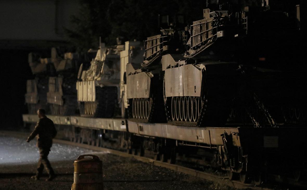 В Госдепе посоветовали ждать от Германии новостей по танкам для Украины"/>














