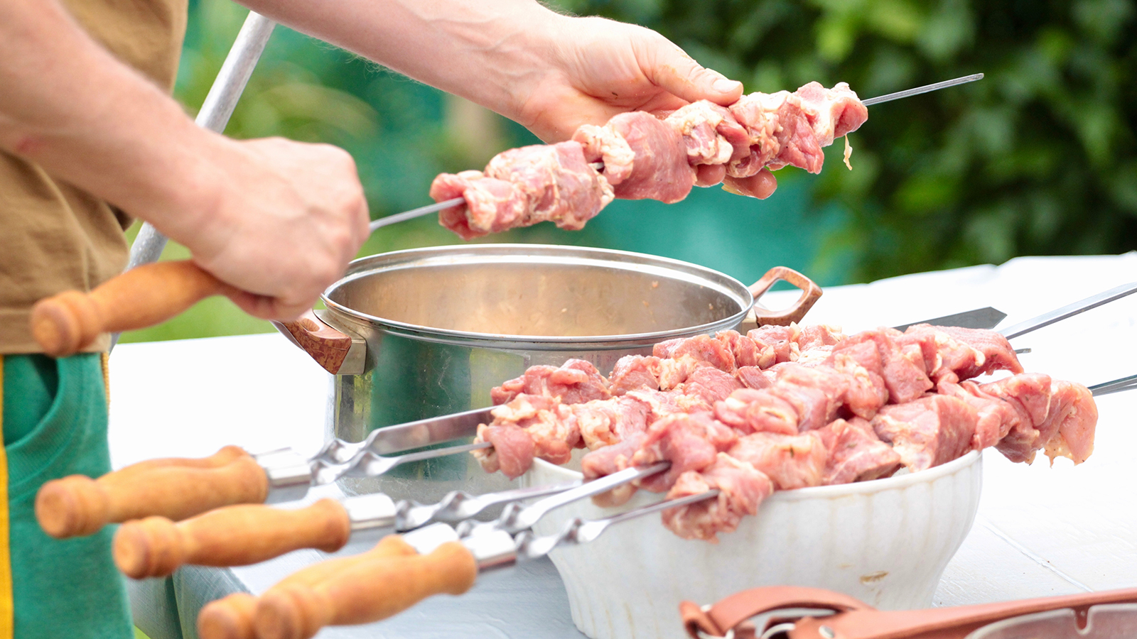 Врач назвала лучший маринад для шашлыка. Попробуйте приготовить так мясо