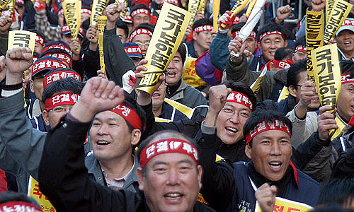 Рабочие Kia присоединились к забастовке Hyundai