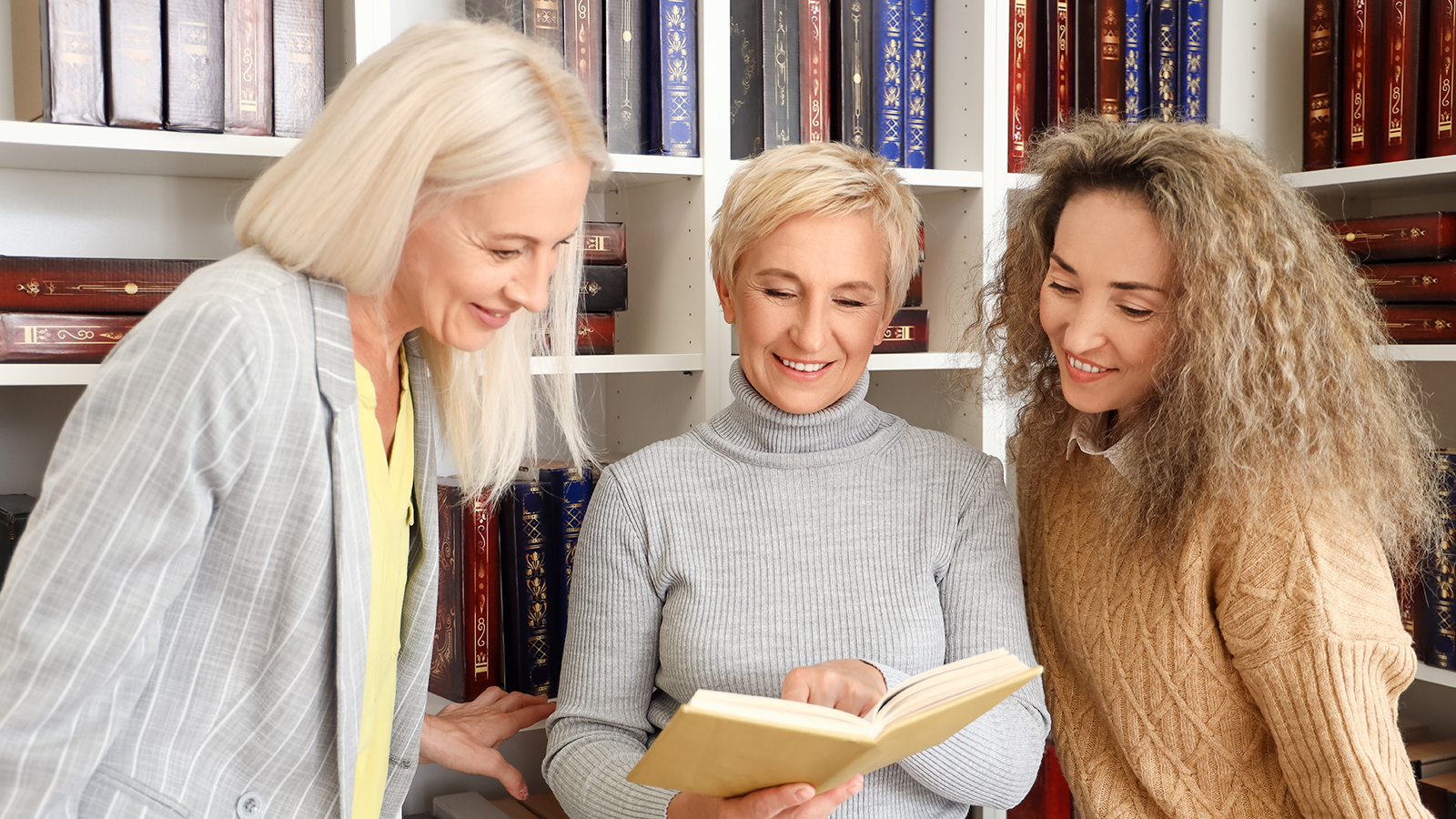 Почему книжные клубы стали трендом. Как проходят такие встречи