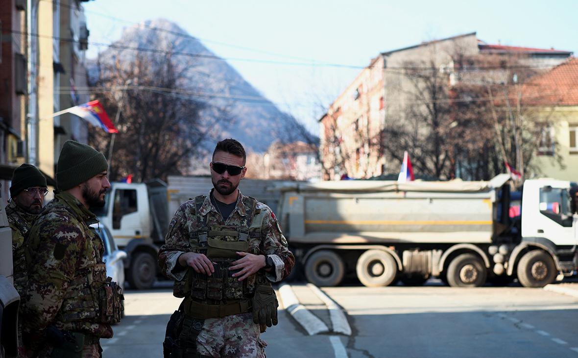 Премьер Косово выступил за увеличение численности контингента НАТО"/>













