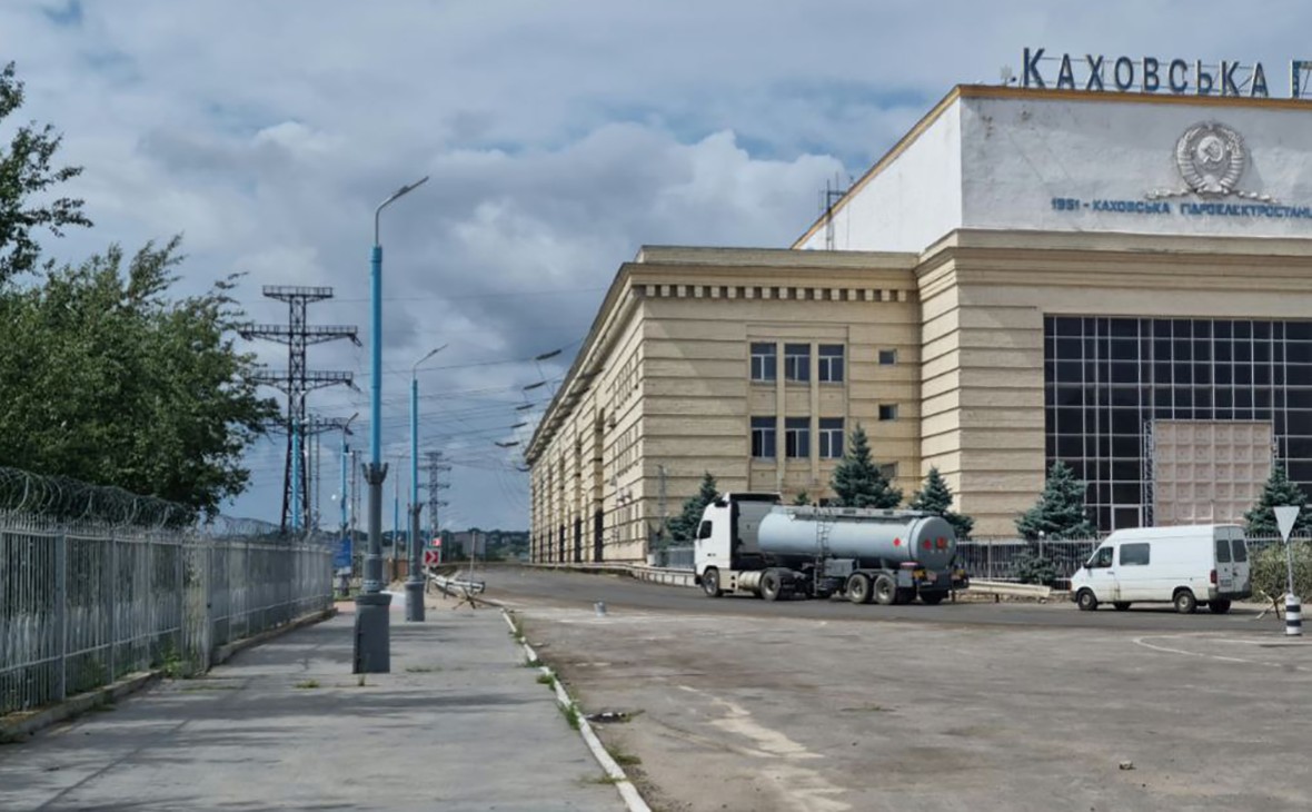 Российская ПВО перехватила ракеты HIMARS в районе Каховской ГЭС