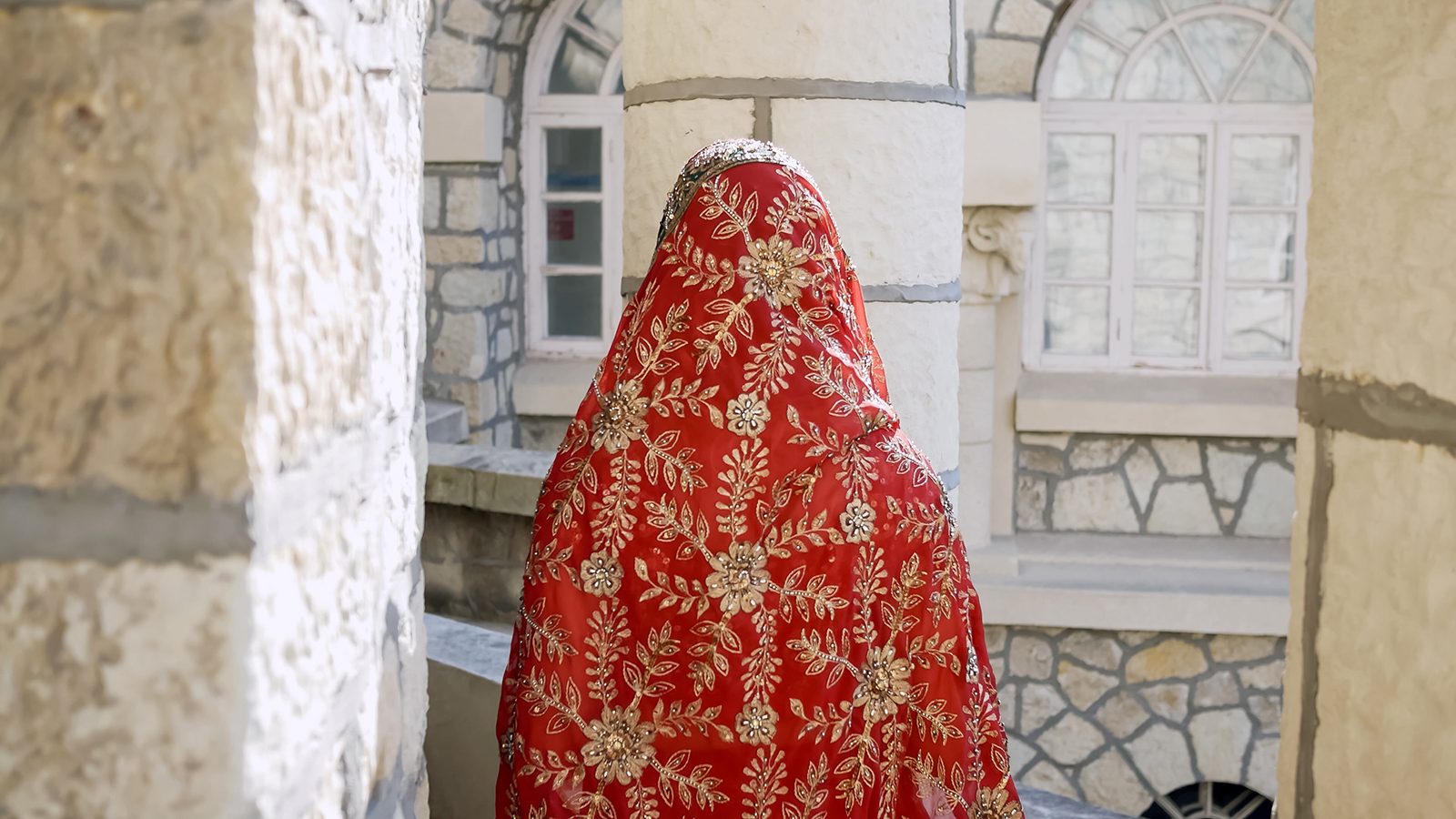 В Индии девушка погибла от пули во время свадебной стрельбы