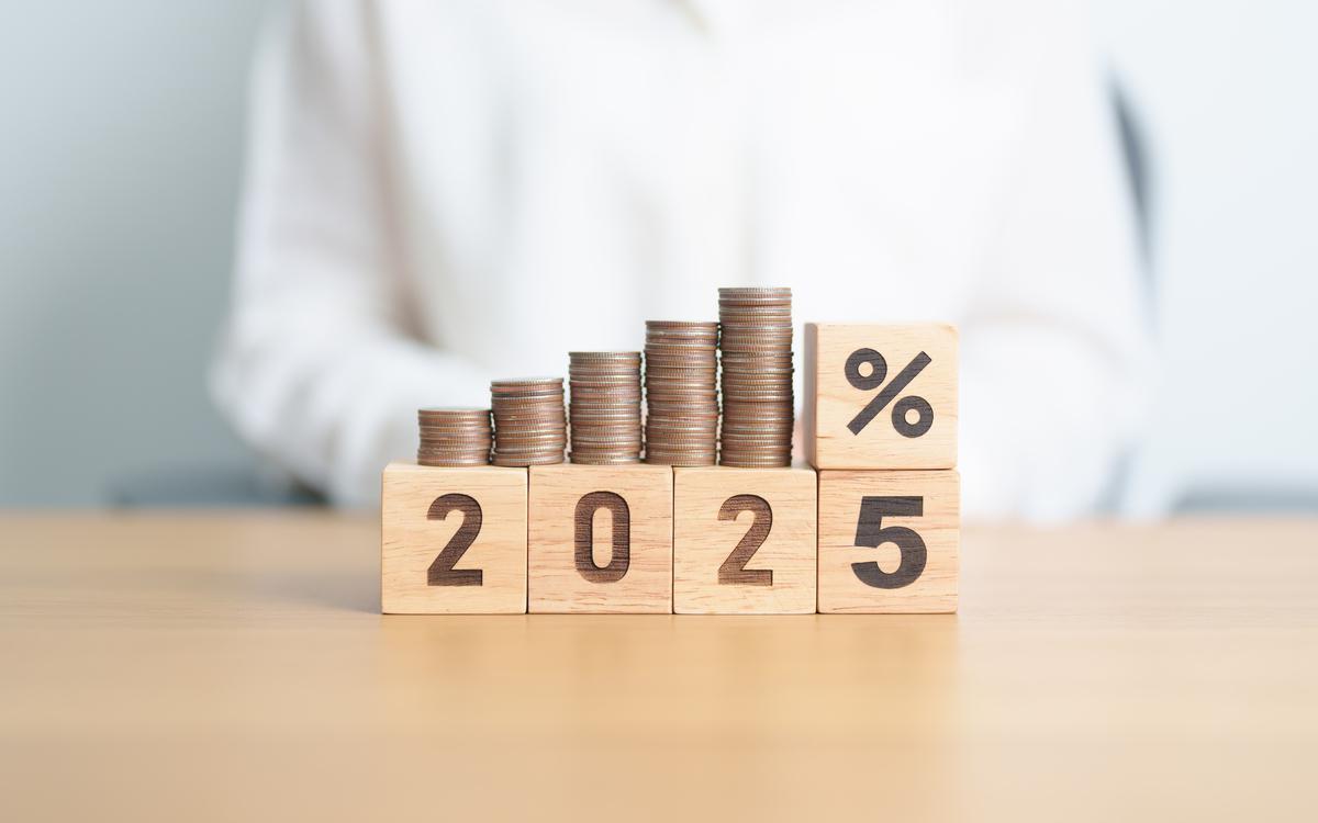 Заседание ЦБ по ключевой ставке состоится 19 декабря. &laquo;РБК Инвестиции&raquo; узнали у экспертов, какое решение может принять регулятор