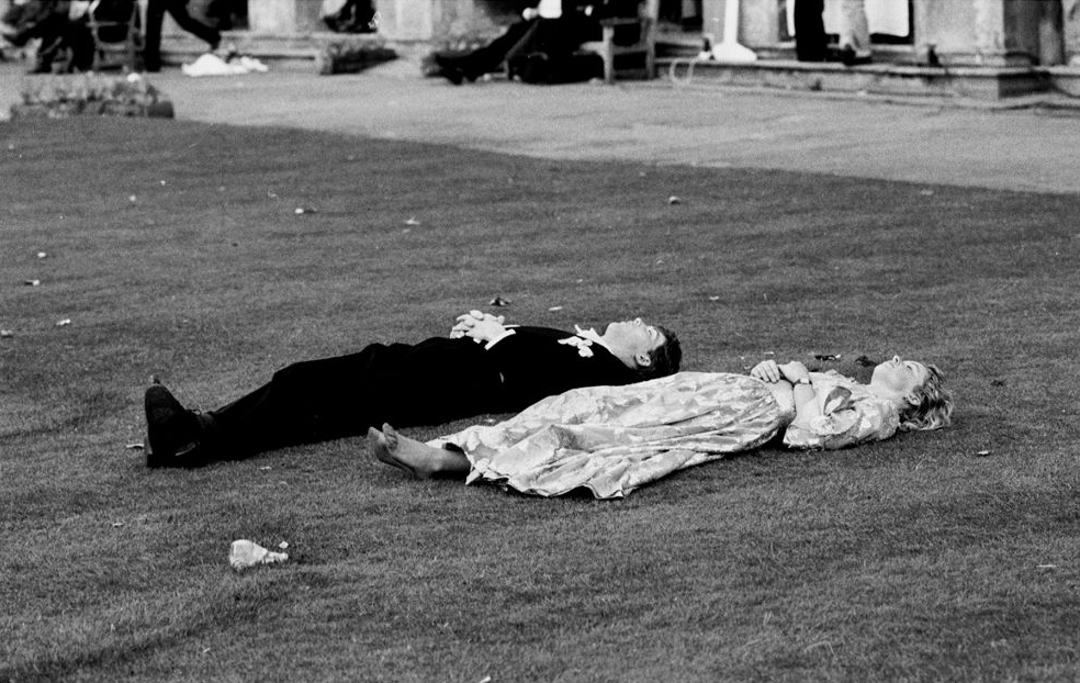 Выставка &laquo;Here We Are&raquo;
Dafydd Jones. Magdalen Commemoration Ball, Oxford, 1988