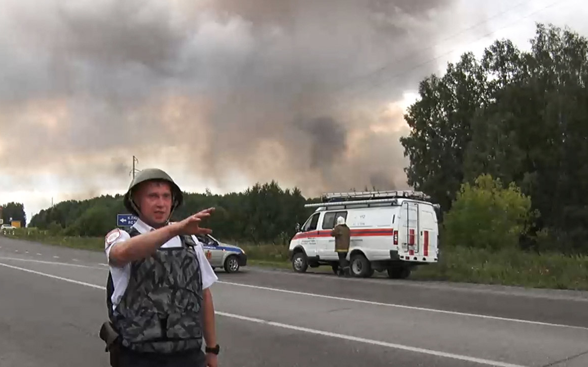 Взрывы на военном складе в Красноярском крае прекратились