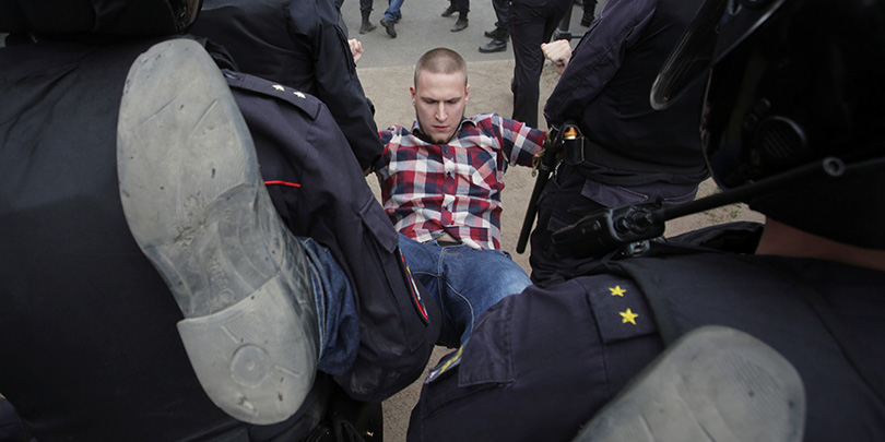 В Санкт-Петербурге задержали более 260 участников акции оппозиции