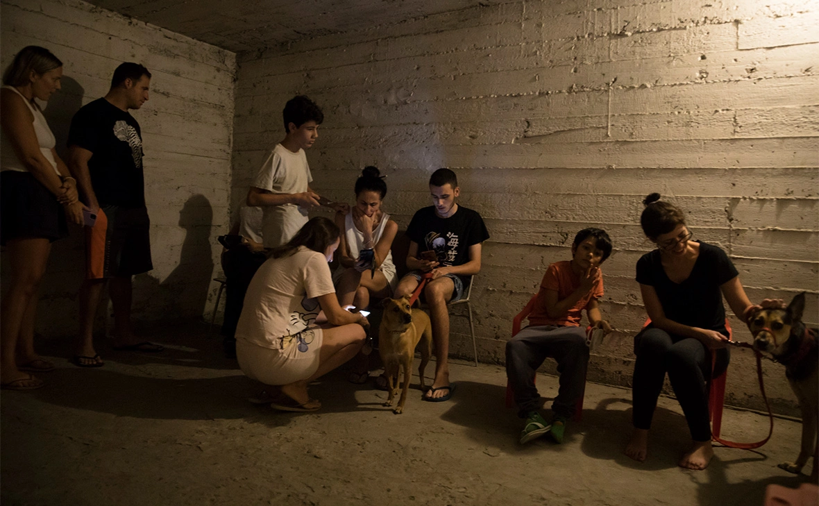 Amir Levy / Getty Images