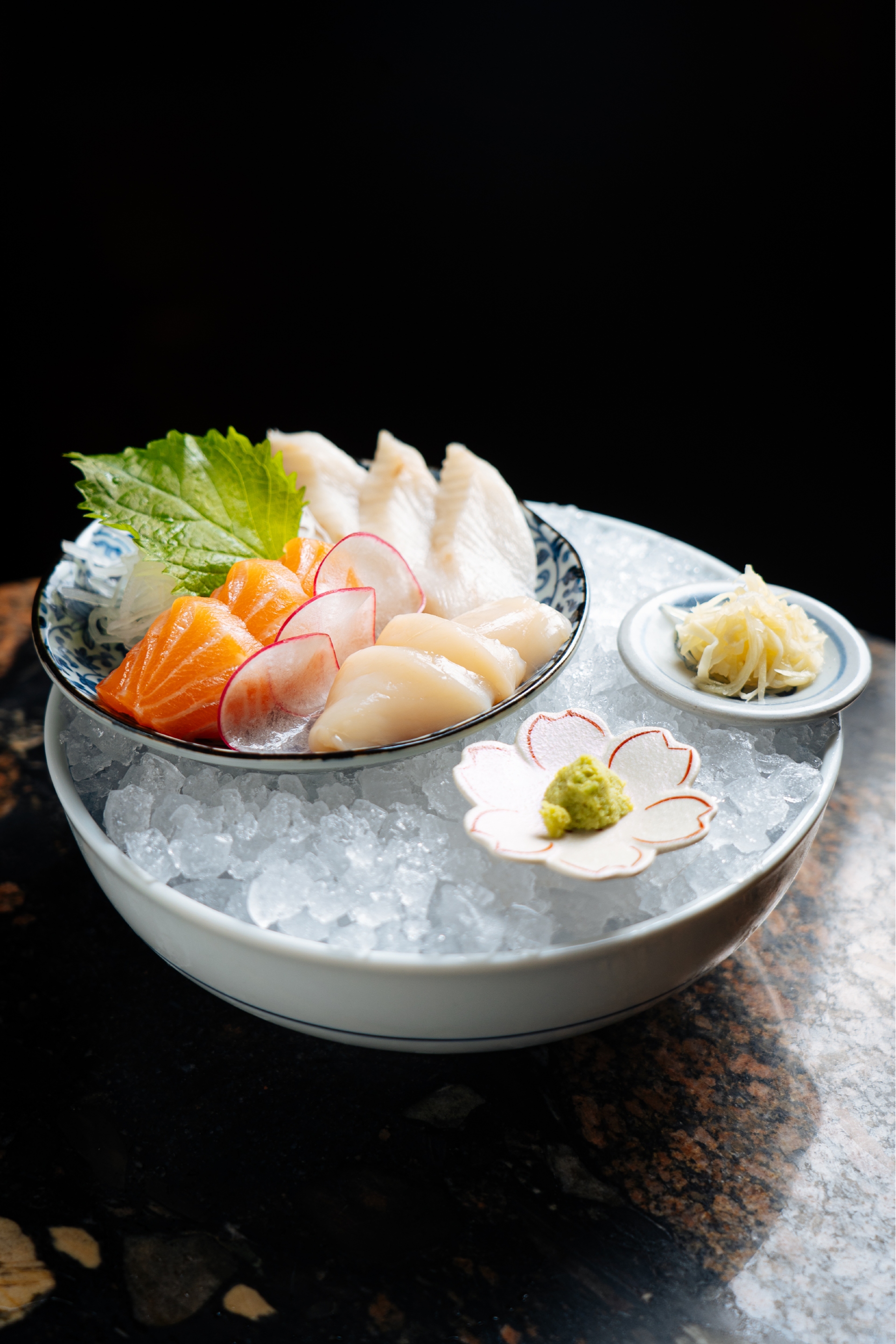 Сет с сашими из рыбы и морепродуктов