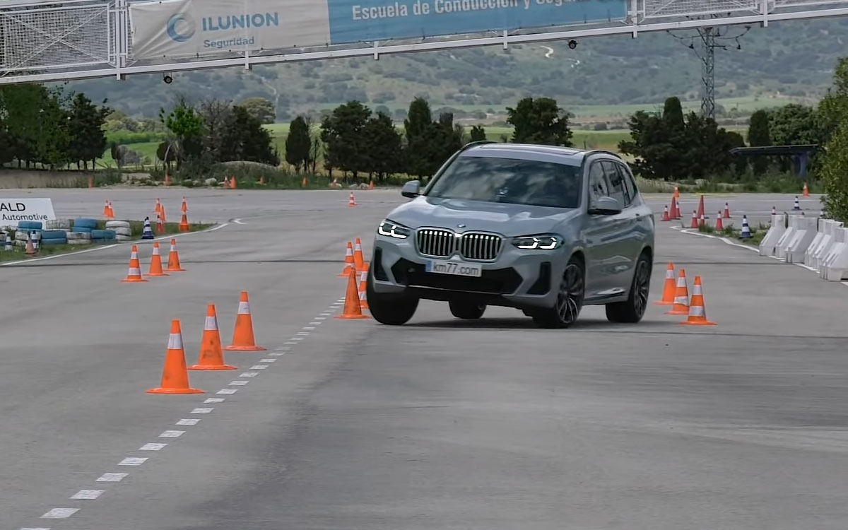 Обновленный BMW X3 успешно прошел «лосиный тест». Видео