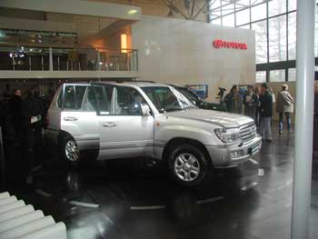 Состоялась российская премьера обновленного Toyota Land Cruiser 100