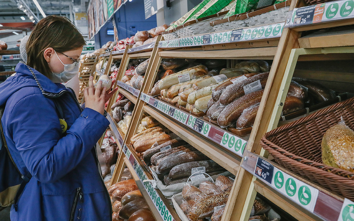 Власти выделили 2,5 млрд руб. для «заморозки» цен на хлеб
