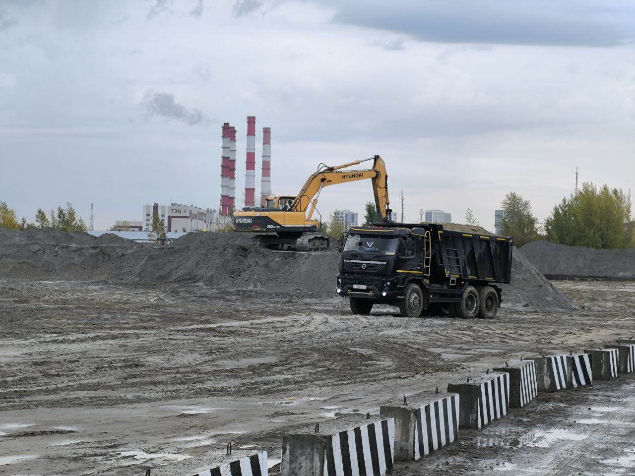 Власти уже готовят площадку под строительство кампуса.