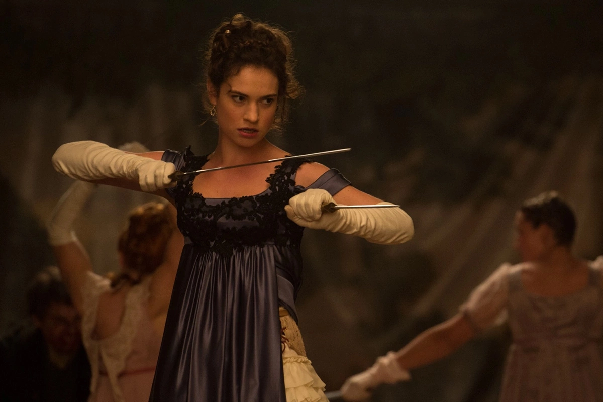 Кадр из фильма «Гордость и предубеждение и зомби» (2016)