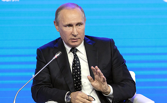 Президент России Владимир Путин на&nbsp;пленарном заседании &laquo;Открывая Дальний Восток&raquo;


