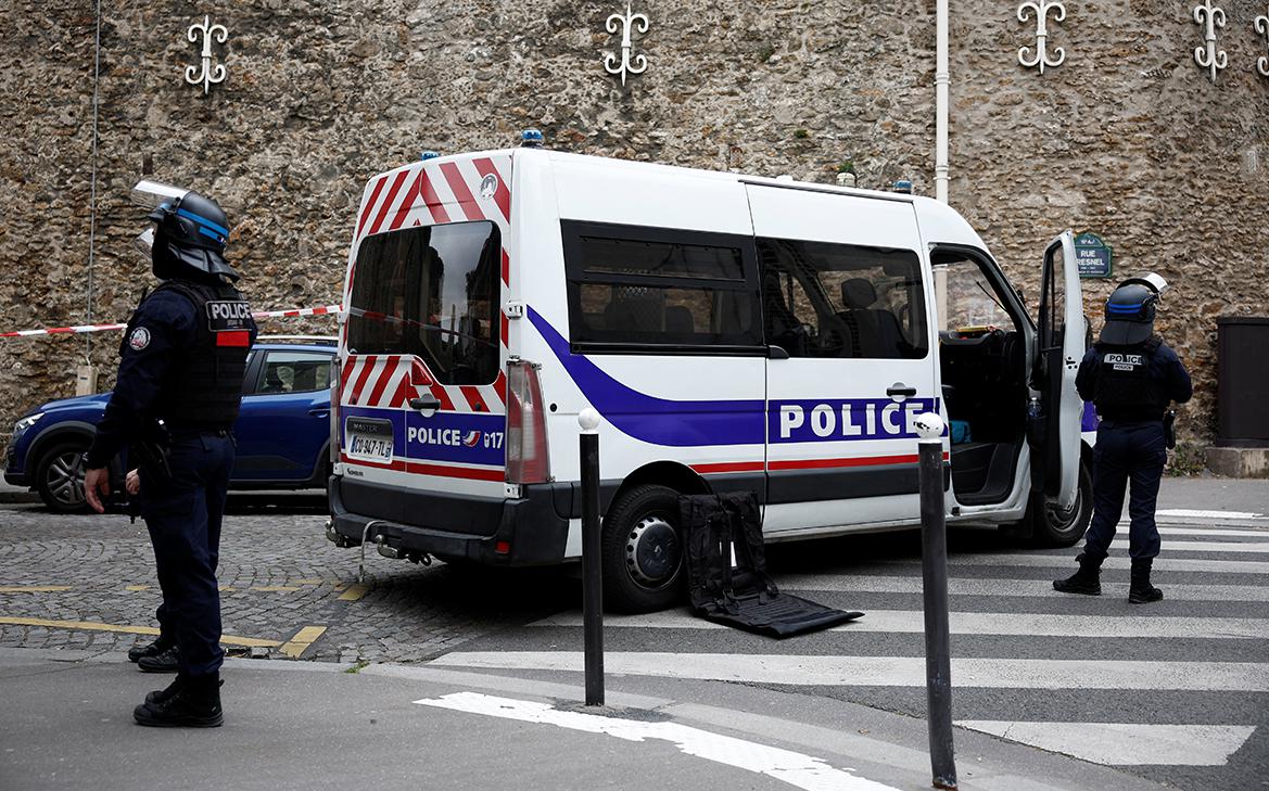Угрожавшему устроить взрыв в посольстве Ирана в Париже дали условный срок