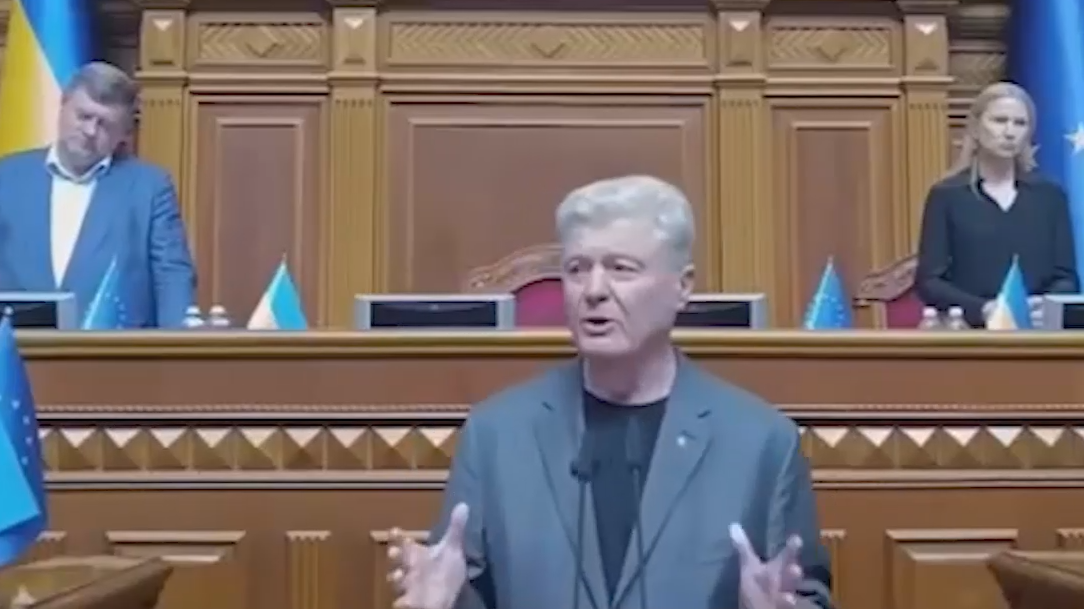 Порошенко призвал запретить Telegram и опубликовал ссылку на свой канал