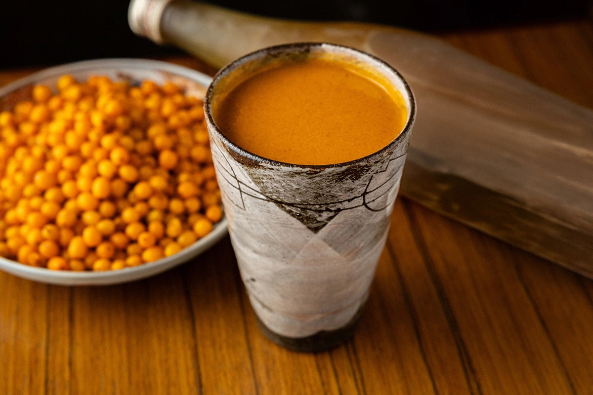 Глинтвейн на саке с облепихой