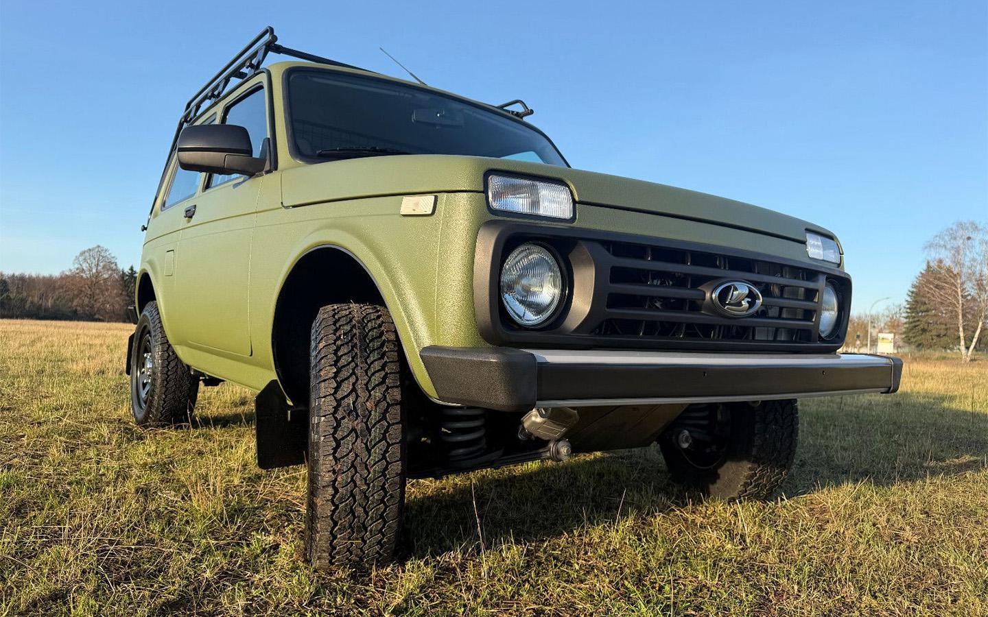 Lada Niva Legend