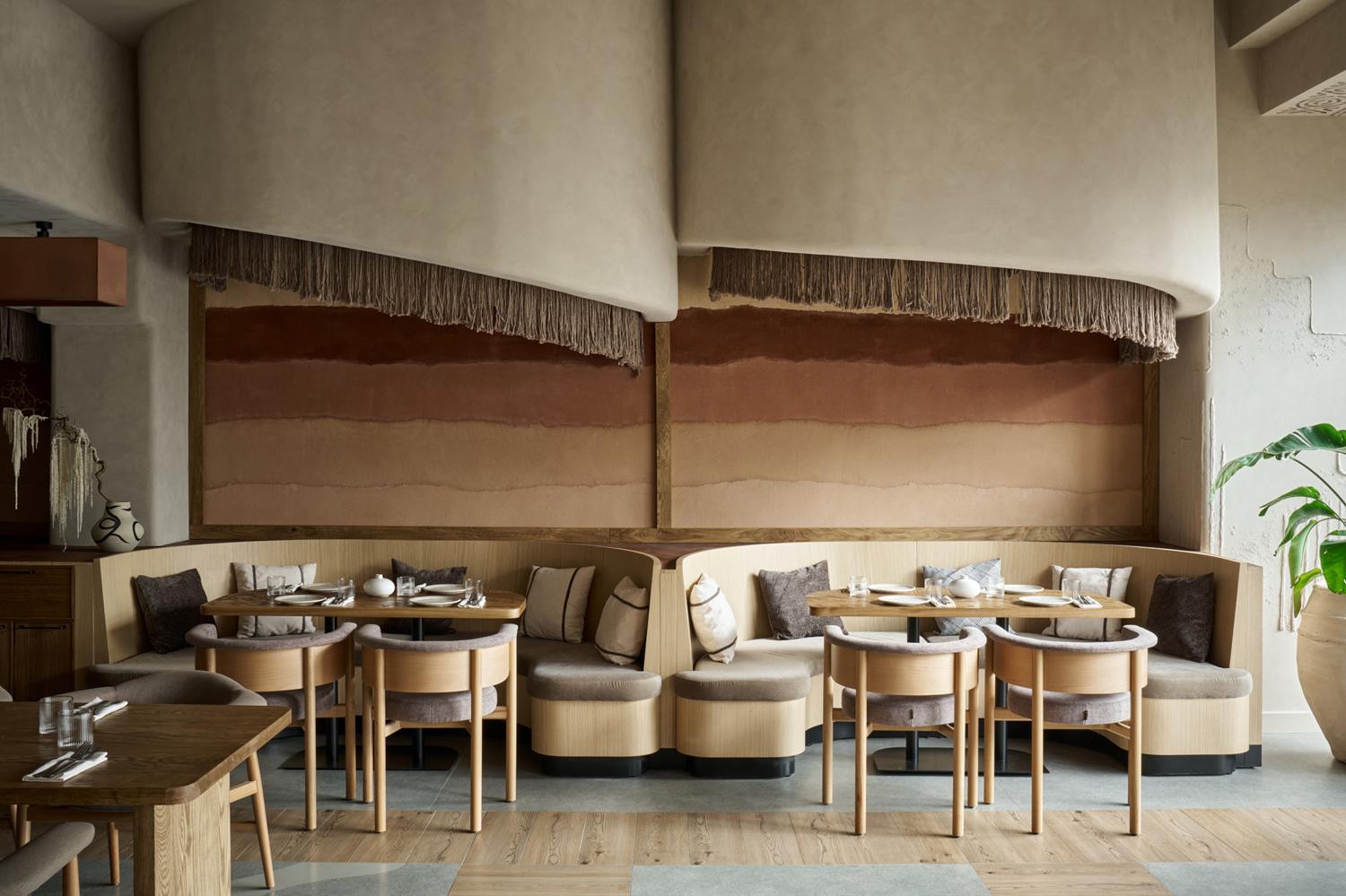 Интерьер ресторана Ullu