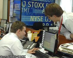 Российский фондовый рынок рухнул более чем на 4% 