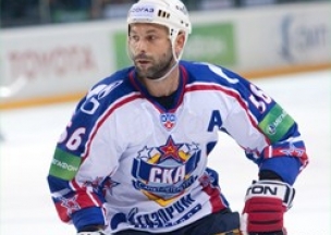 Знаменитый российский хоккеист завершил карьеру из-за травмы