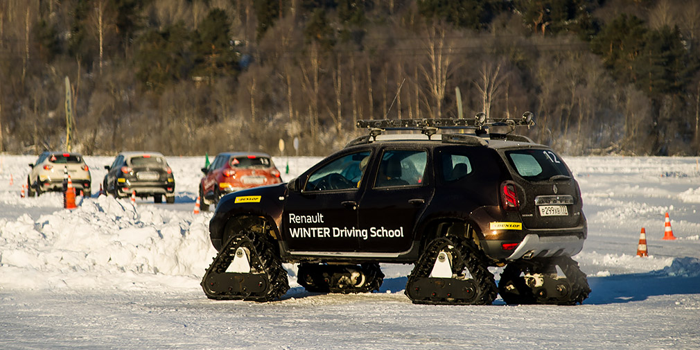 Начальная школа: провожаем зиму на кроссоверах Renault