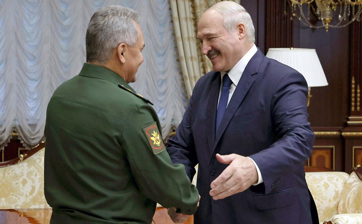 Сергей Шойгу и Александр Лукашенко