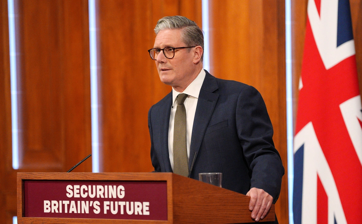 Carl Court / Reuters