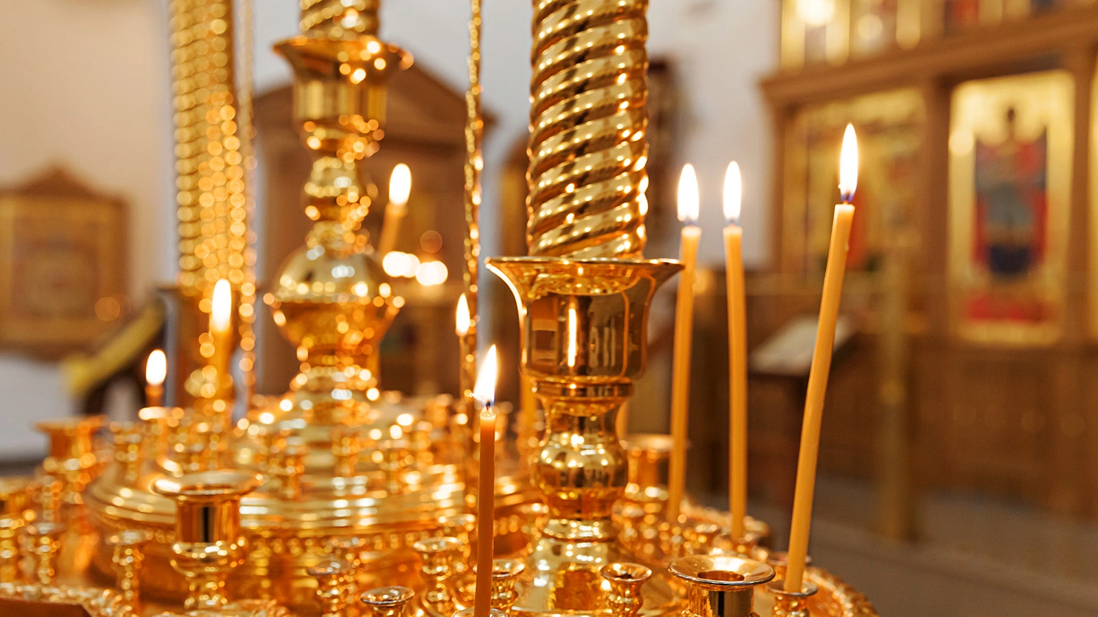 С Великого четверга начинается активная подготовка к предстоящему Светлому Христову Воскресению