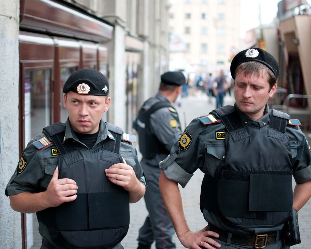 Фото полицейского. Полиция. Полиция Москвы. Российская полиция. Российский полицейский.