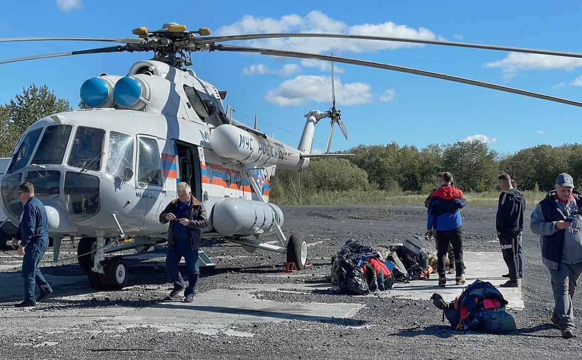 Власти рассказали о состоянии спасенных с камчатского вулкана туристов