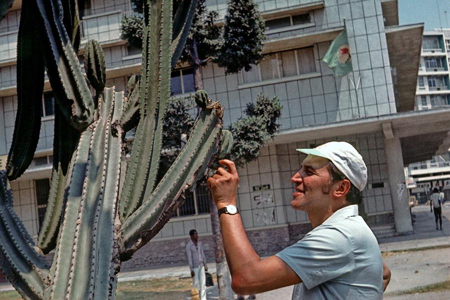 Николай Дроздов в составе советской делегации в Заире, 1975 год