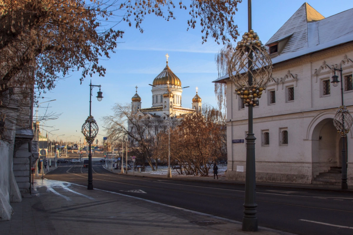 Вид на храм Христа Спасителя