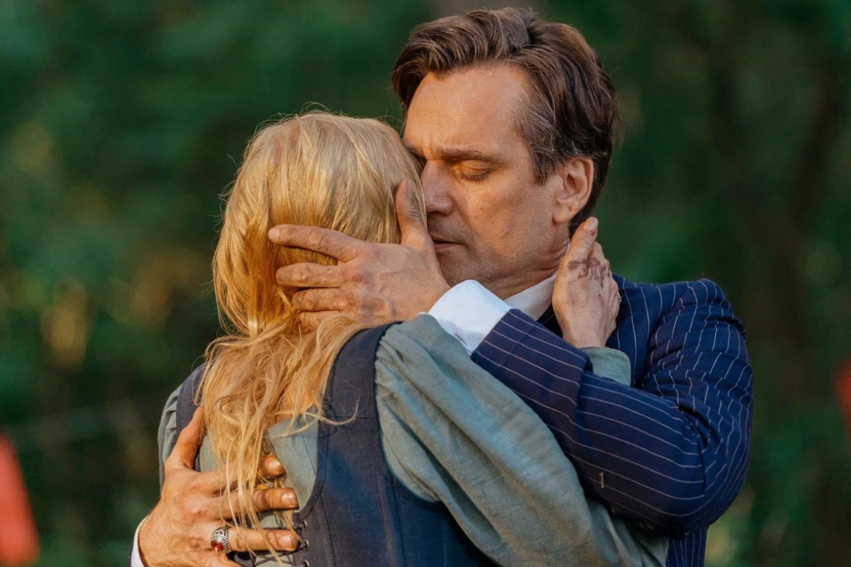 Дмитрий Миллер и Софья Шидловская, кадр со съемок третьего сезона сериала «Вампиры средней полосы»