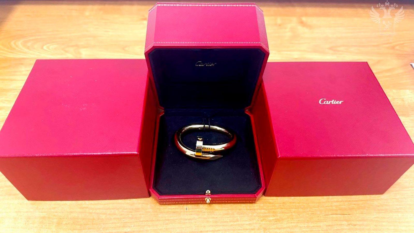 Браслет Cartier за 5 млн руб