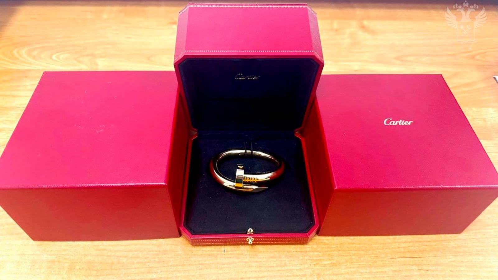 Браслет Cartier за 5 млн руб