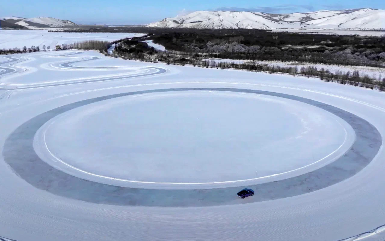 Внутренняя Монголия идеальна для &laquo;холодных&raquo; тестов электромобилей. Тут мерзнут новинки многих автофирм, ездят по обычным дорогам или по специально обустроенным