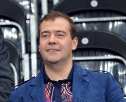 Д.Медведев уверен, что  Pussy Riot повезло — они прославились