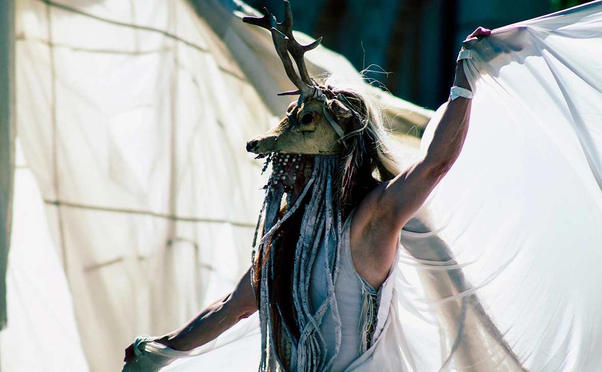 Jose HERNANDEZ Camera 51 / Shutterstock 