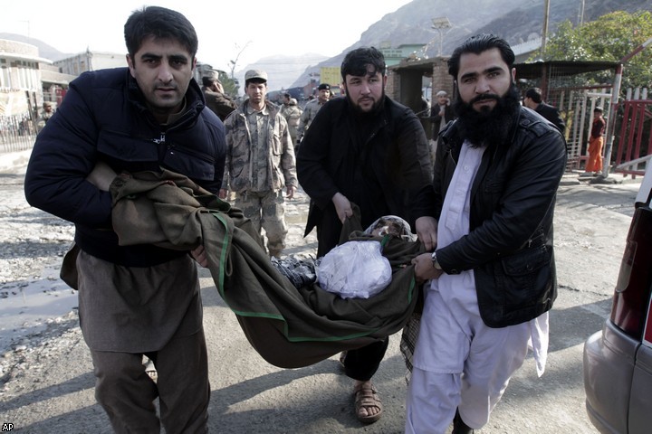 Автобус с паломниками взорвался в Пакистане