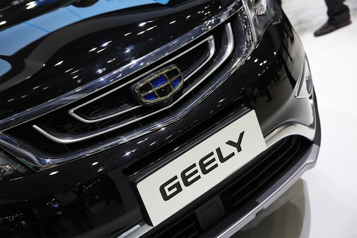 Geely выпустила первый полноприводный автомобиль в своей истории :: Autonews