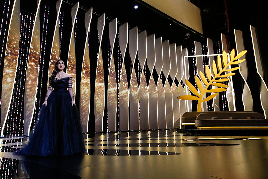Актриса Моника Беллуччи в этом году стала ведущей церемонии открытия кинофестиваля