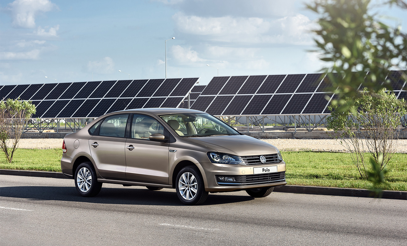 Стареющий Polo потерял 6% аудитории, но лишь немного уступил свежему Hyundai Solaris благодаря более низкой цене. В течение 2020 года Volkswagen представит наследника&nbsp;&mdash; седан нового поколения.
