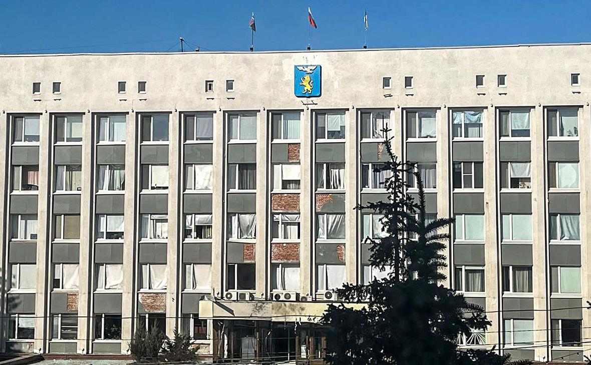Здание администрации Белгорода, поврежденное в результате обстрела