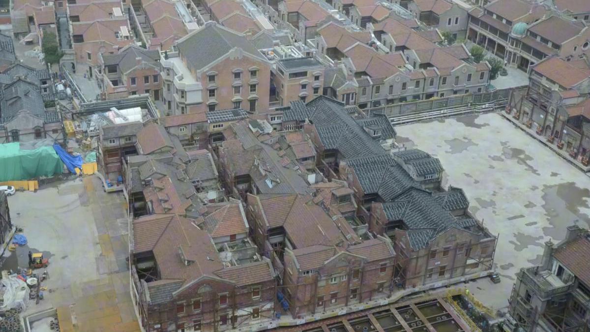 В Шанхае роботы переместили архитектурный комплекс на 4 тыс. кв. м. Видео