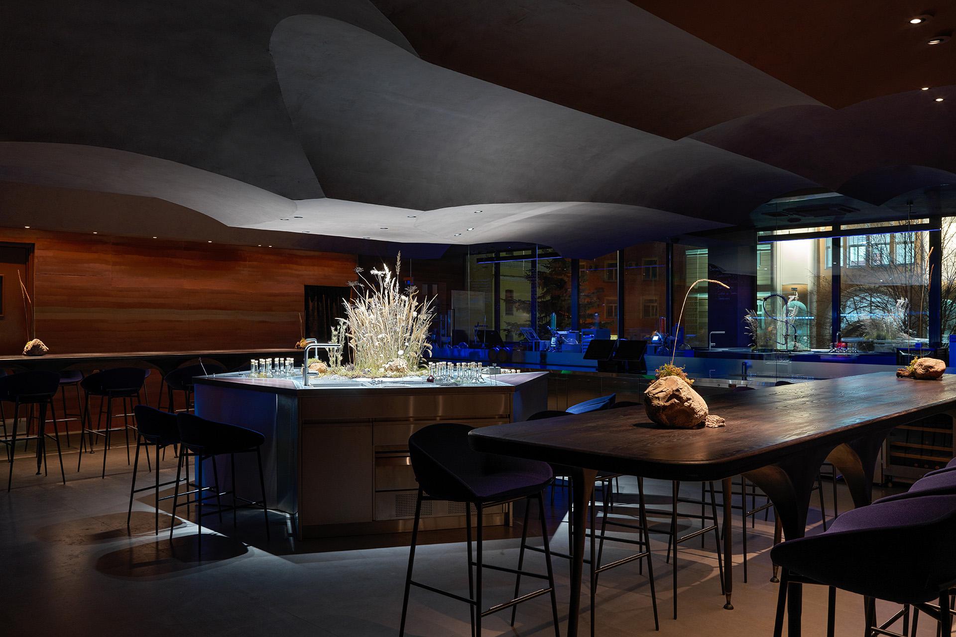 Интерьер бара Insider Bar